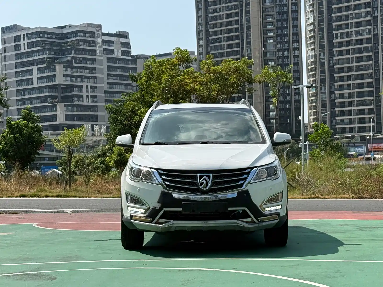 Фото 2 - Baojun 560