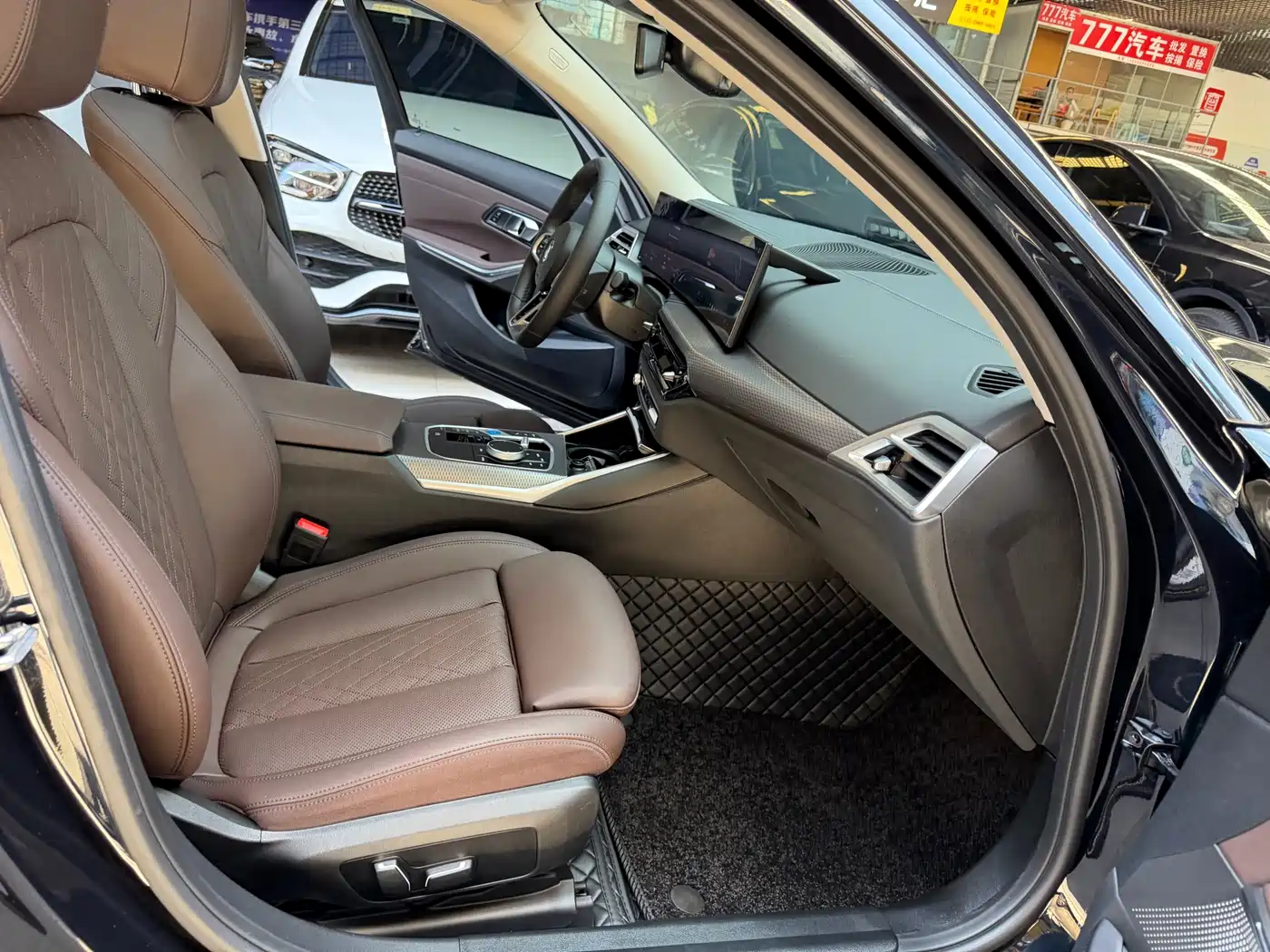 BMW i3 2025 eDrive 40 L Shadow Night Package фото 22