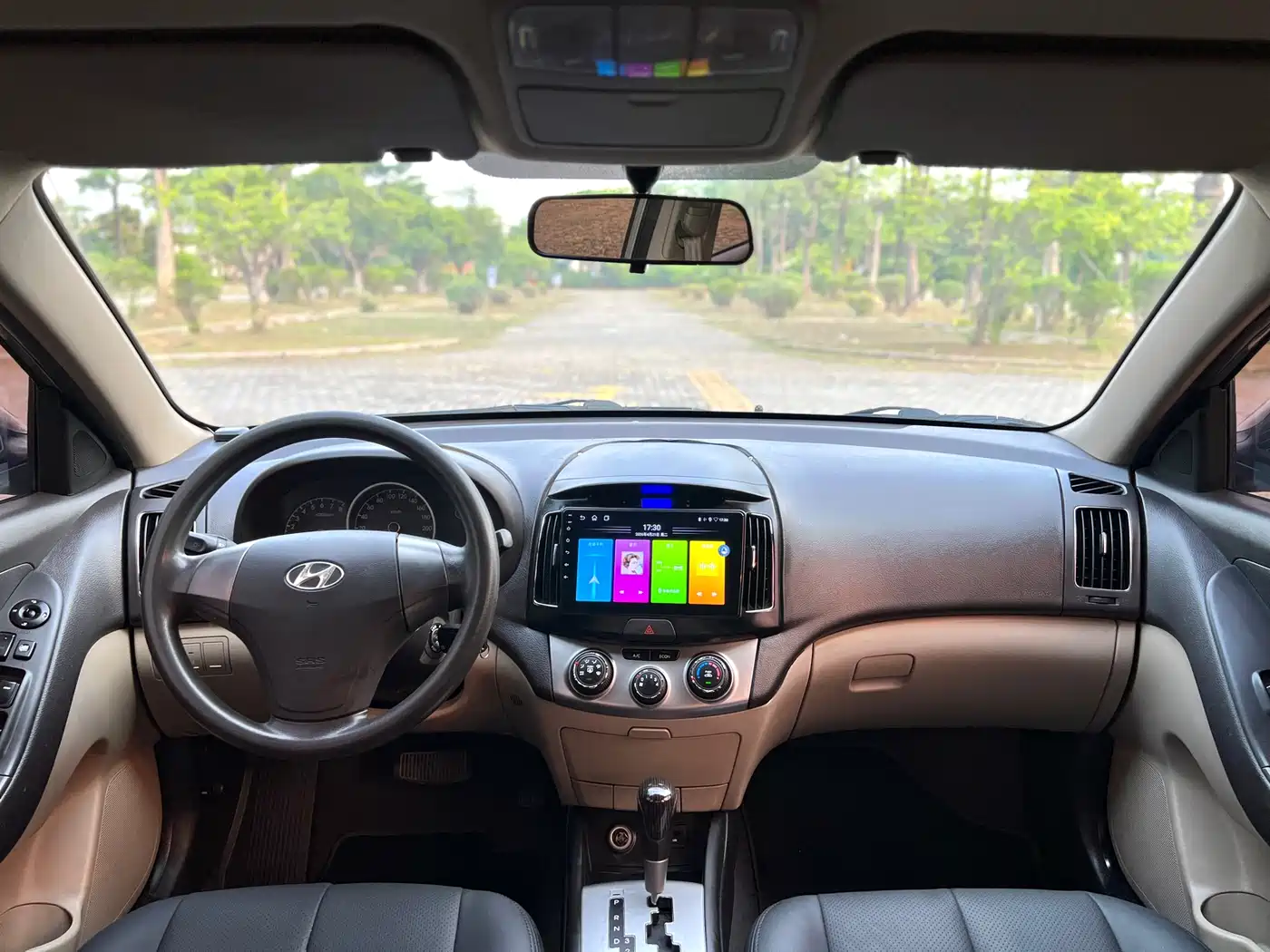 Hyundai Elantra 2011 1.6L Automatic Comfort фото 10