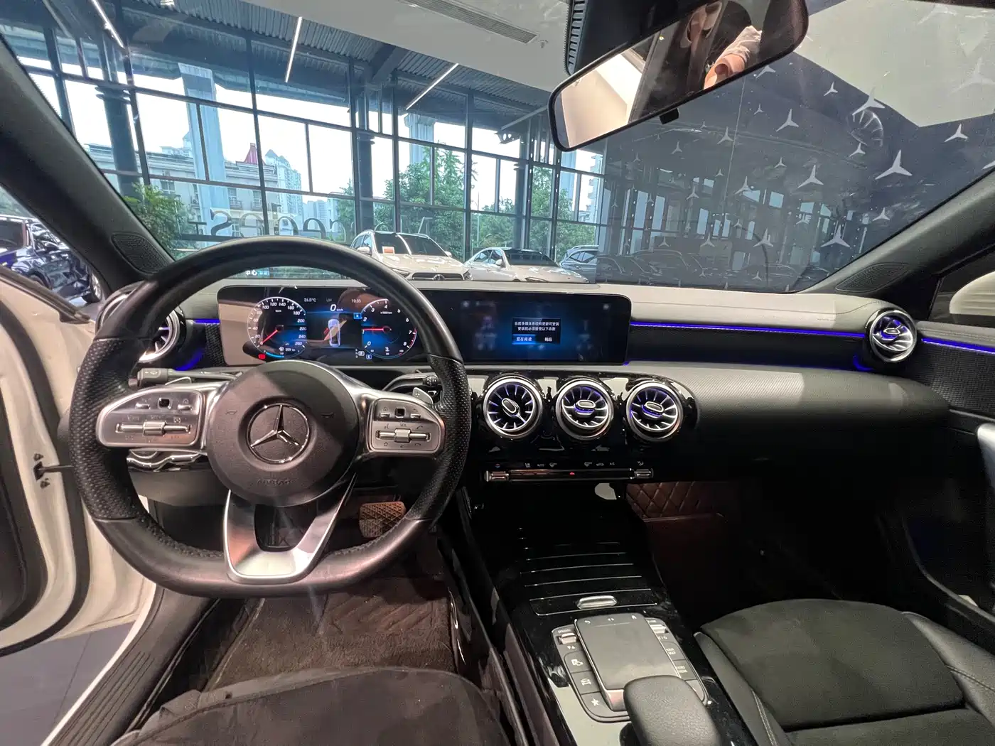 Mercedes-Benz A-Class 2022 A 200 L Sport Sedan Dynamic фото 17