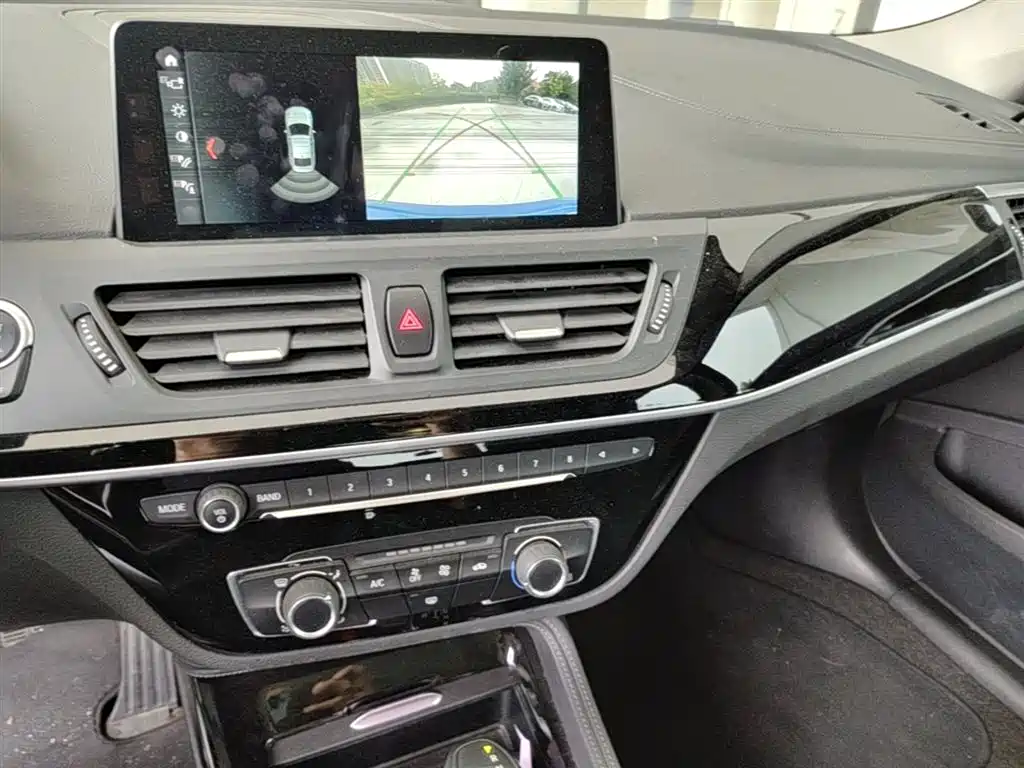 BMW 1 Series 2019 118i M Sport Package фото 20