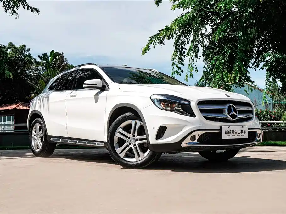 Mercedes-Benz GLA 2016 GLA 200 Dynamic фото 3