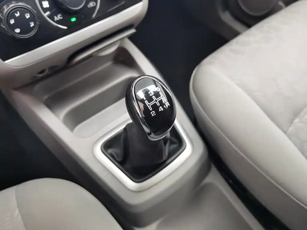 BAIC Weiwang M20 2014 2014 1.5L Utility BJ415A