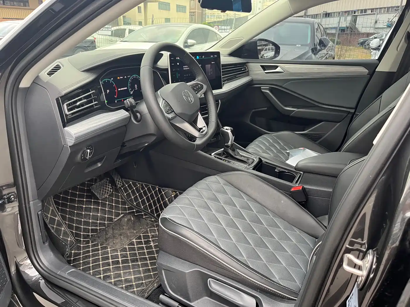 Volkswagen Sagitar 2024 300TSI DSG Surpass Edition фото 4