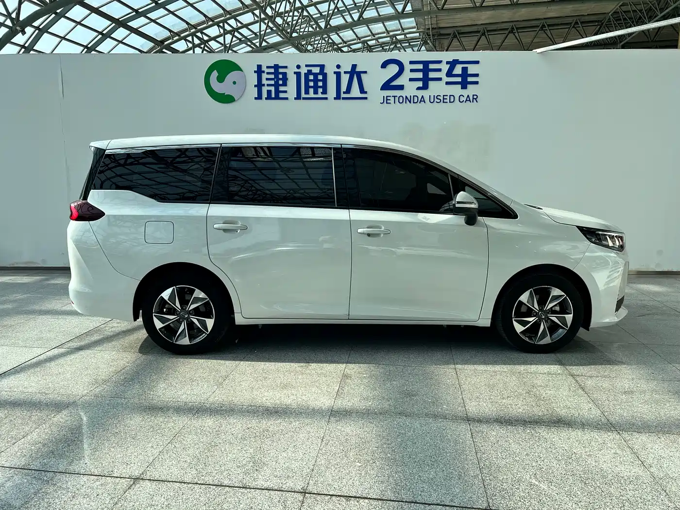 GAC Trumpchi Trumpchi M6 2023 PRO 270T DCT Luxury Edition фото 4