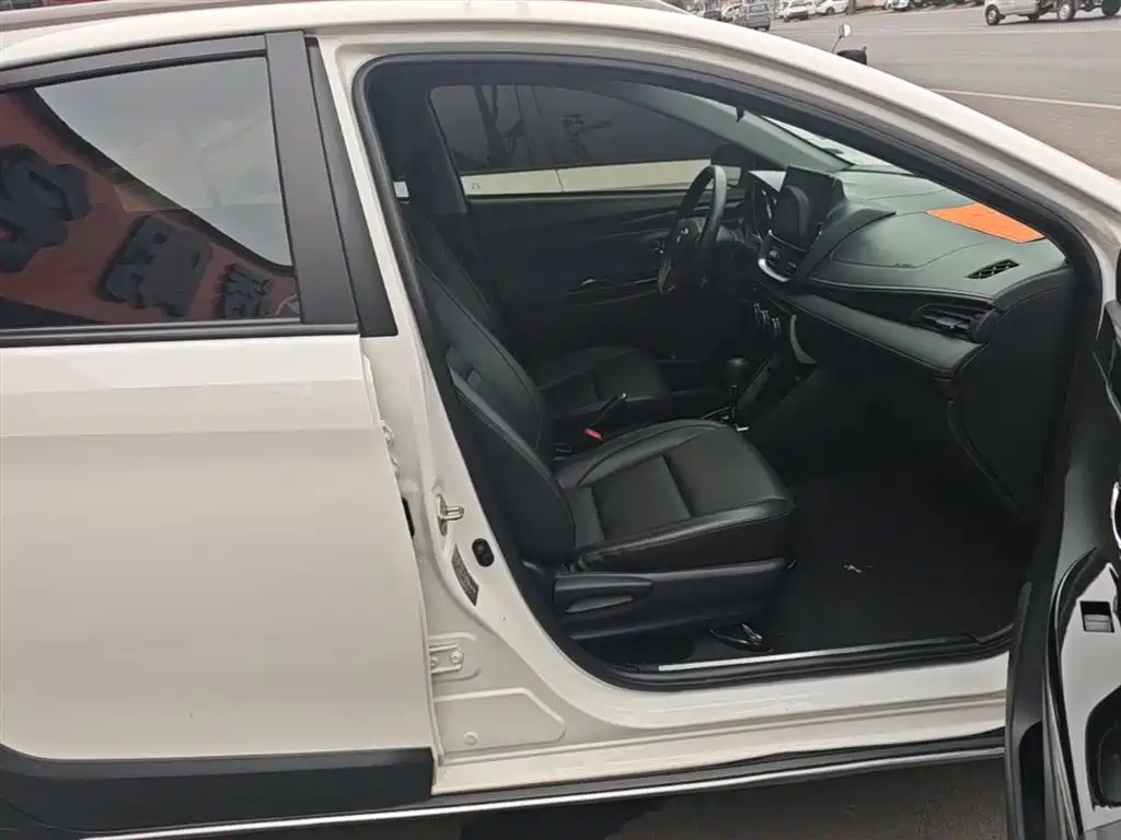 Toyota YARiS L Zhi Xuan 2022 Zhi Xuan X 1.5L CVT Luxury PLUS Edition фото 25