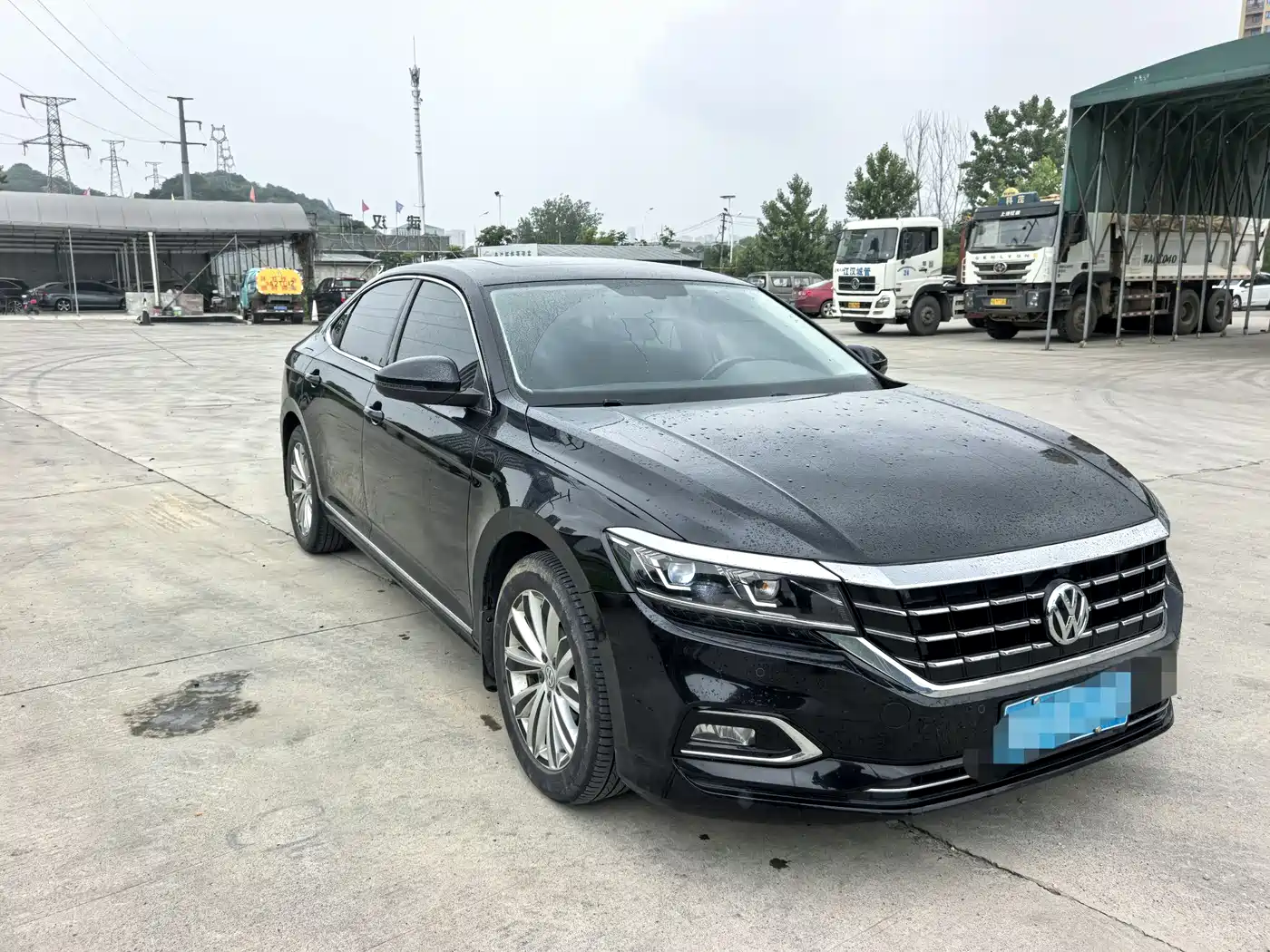 Volkswagen Passat 2019 330TSI Elite Version China VI фото 3