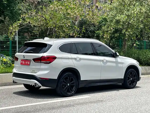 BMW X1 2020 sDrive20Li Fashion Model — фото 5