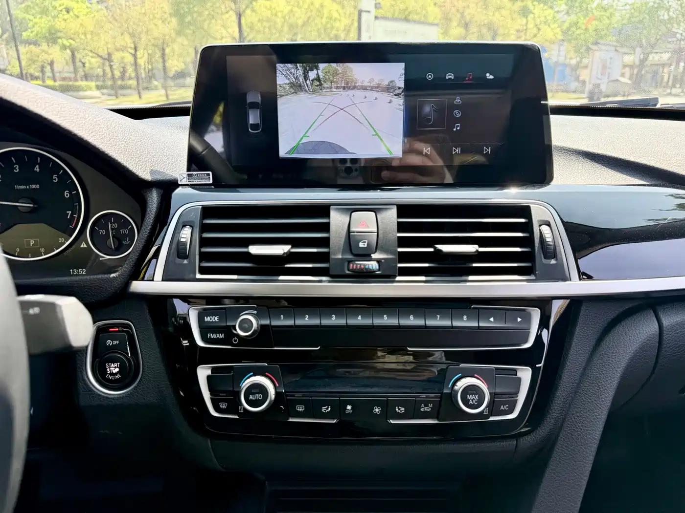 BMW 3 Series GT 2018 320i Fashion фото 12