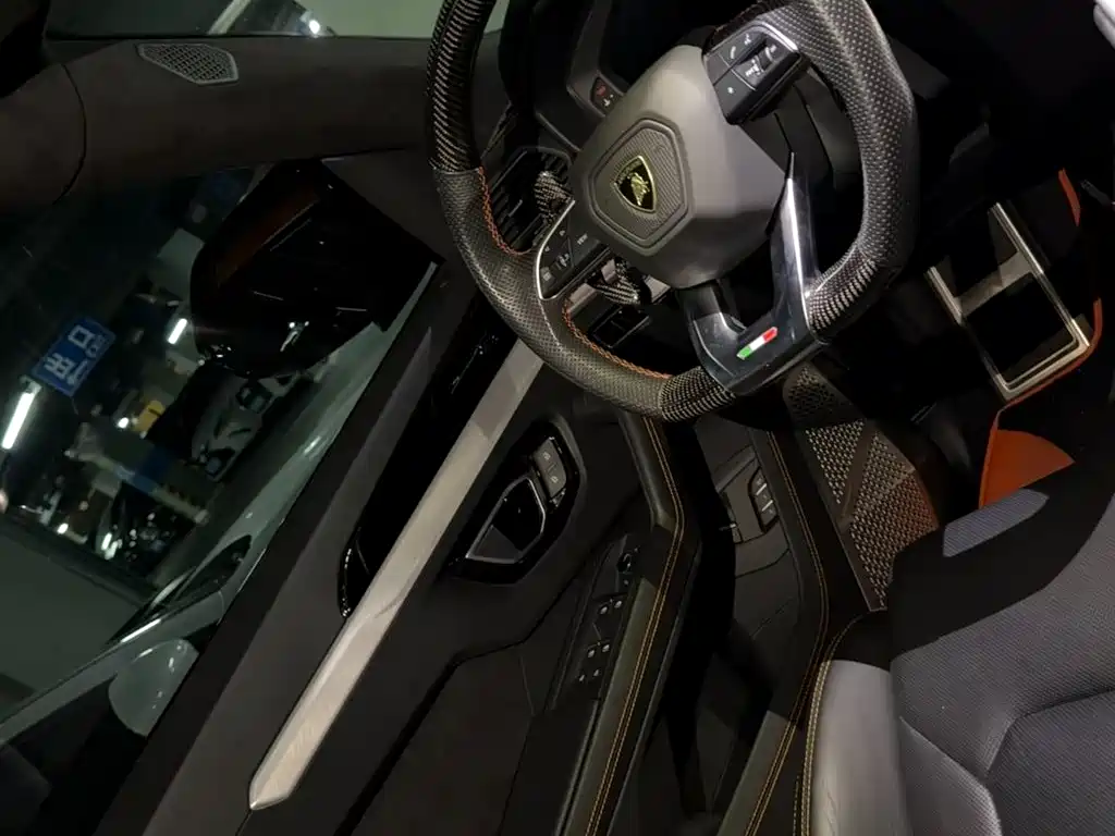 Lamborghini Urus 2021 4.0T V8 фото 7