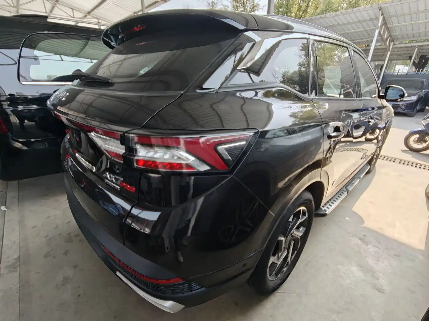 DONGFENG AX7