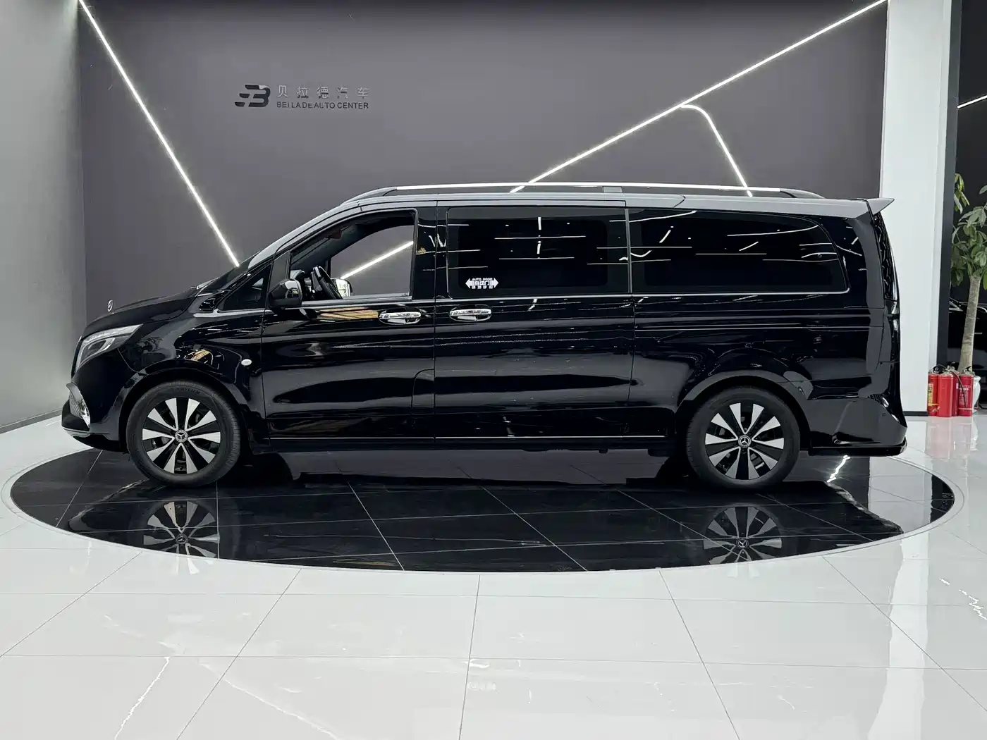 Mercedes-Benz Vito 2021 2.0T Business Edition 7-seater фото 25