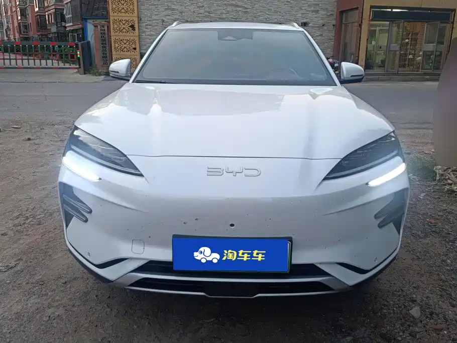 Photo 2 - BYD Song PLUS PHEV