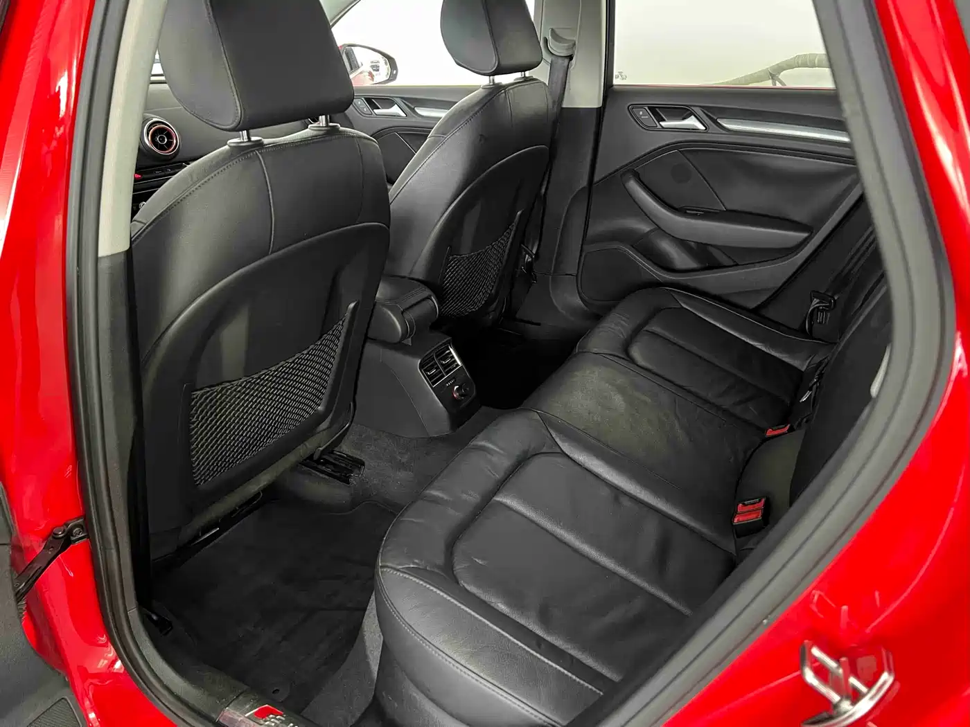 Audi A3 2015 Limousine 40 TFSI Automatic Comfort фото 16