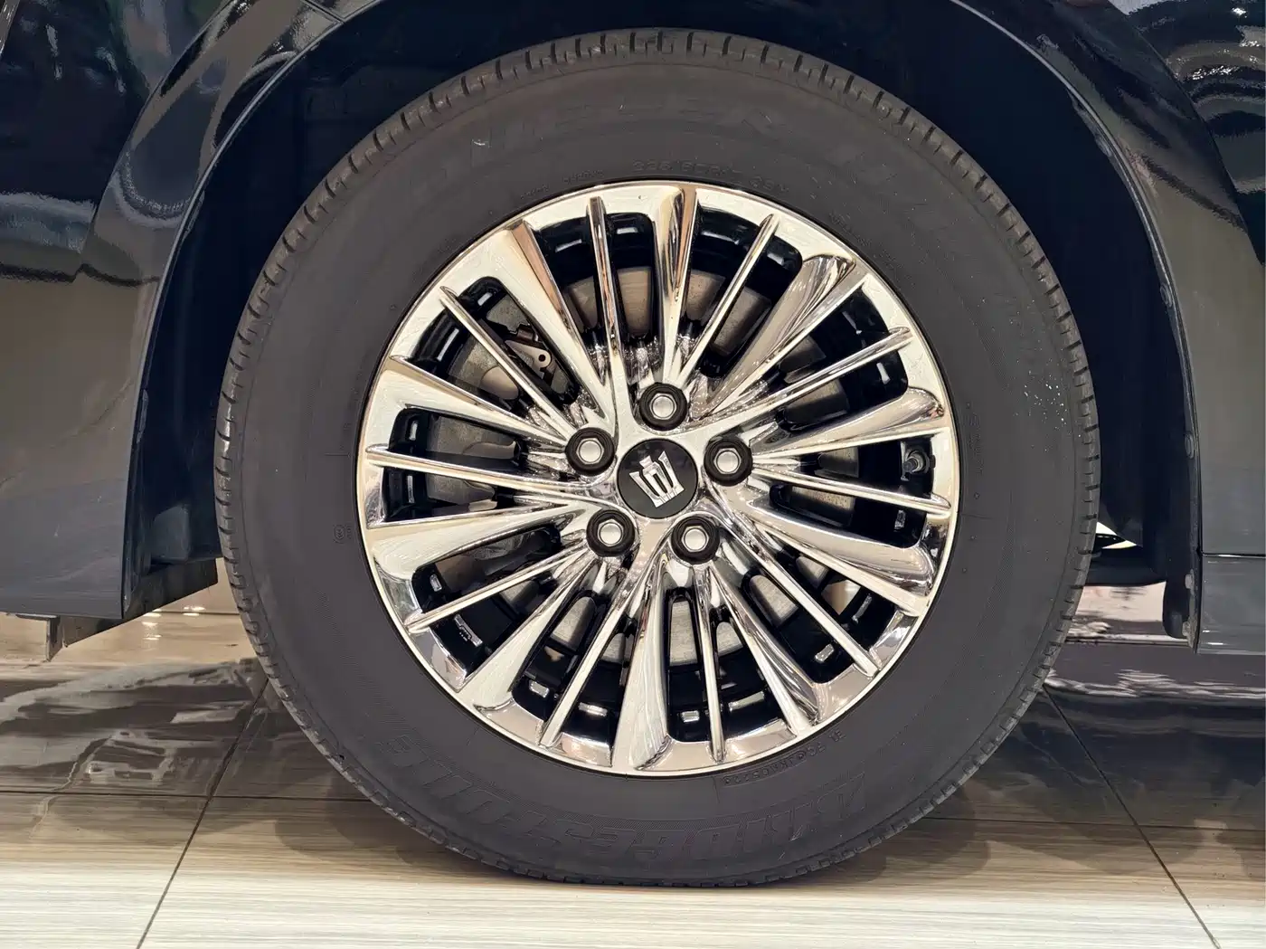 Toyota Vellfire 2022 2021 Crown Hybrid 2.5L HV Premium Edition