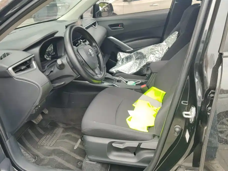 Toyota Corolla Cross 2023 2.0L Pioneer Edition фото 9