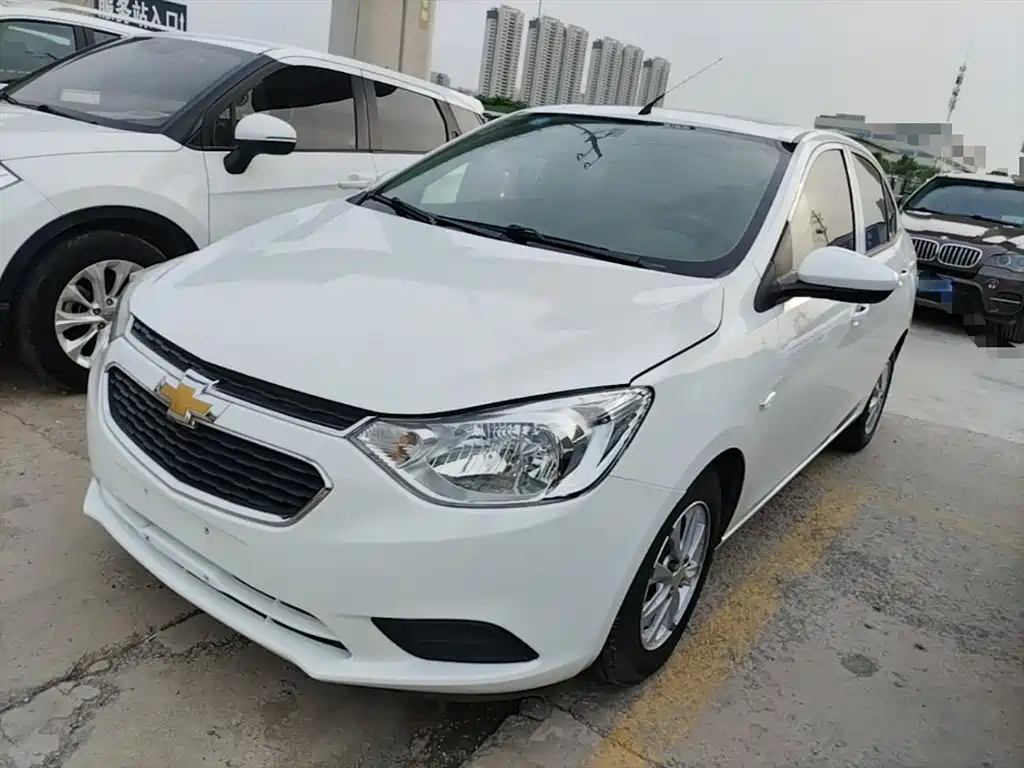 Chevrolet Sail 2015 Sail 3 1.5L Manual Ideal Sunroof Edition фото 2