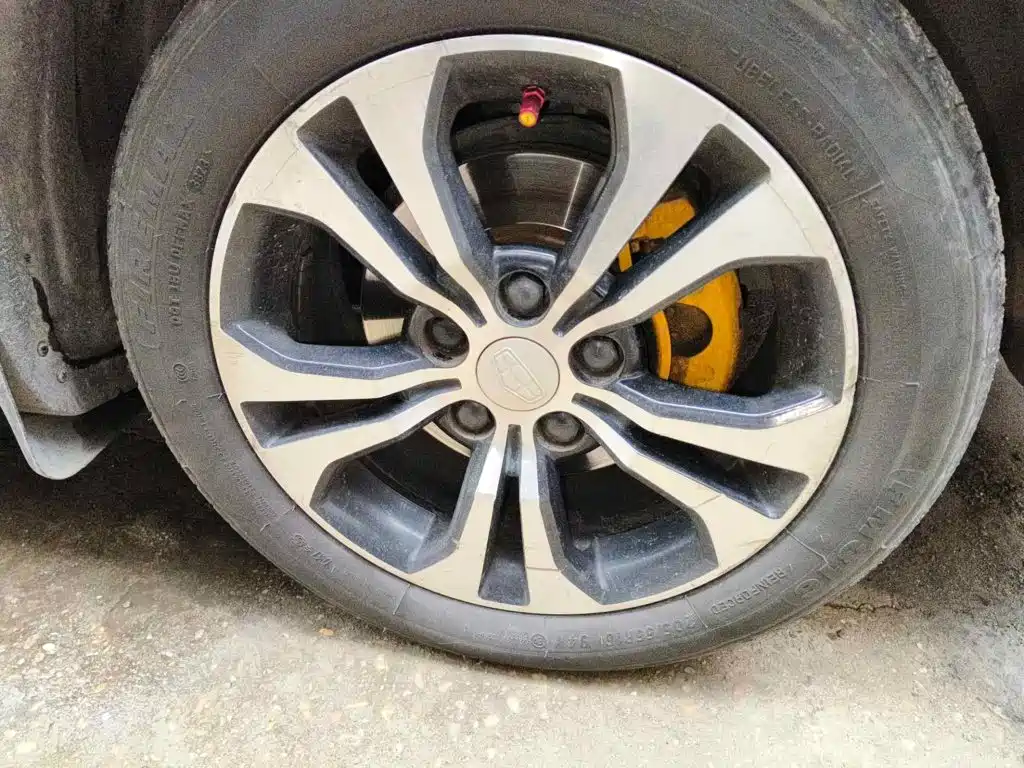 Geely Classic Emgrand 2013 2013 Hatchback 1.5L Manual Elite
