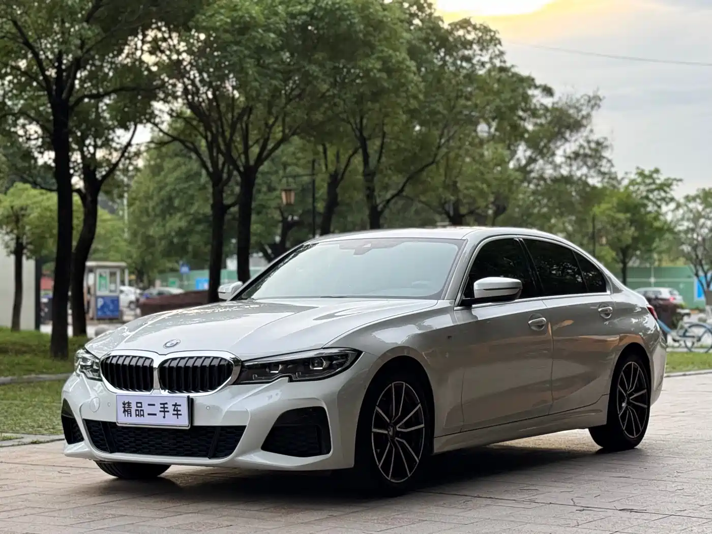 BMW 3 Series 2021 Second Facelift 325Li M Sport Package фото 4