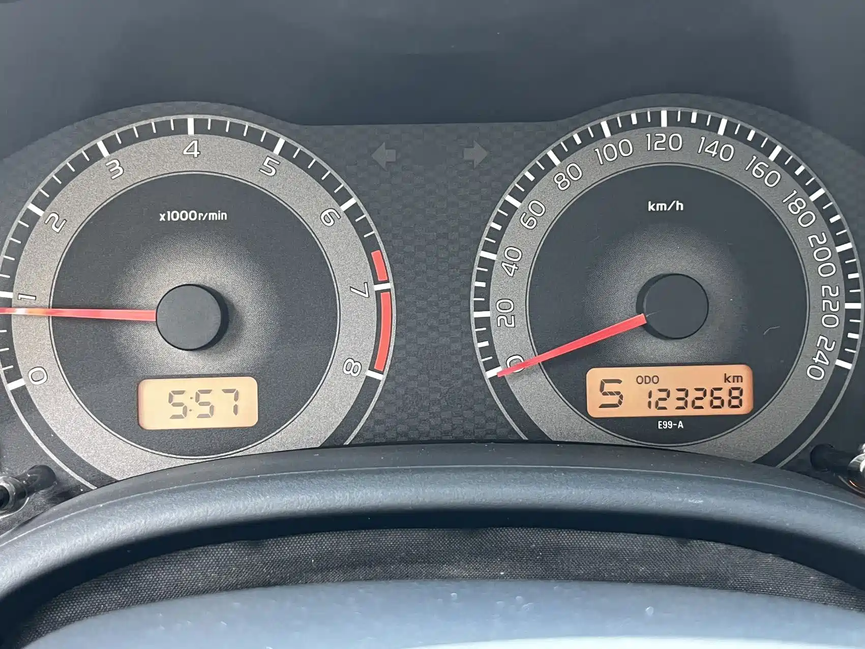 Фото 6 - Toyota Corolla