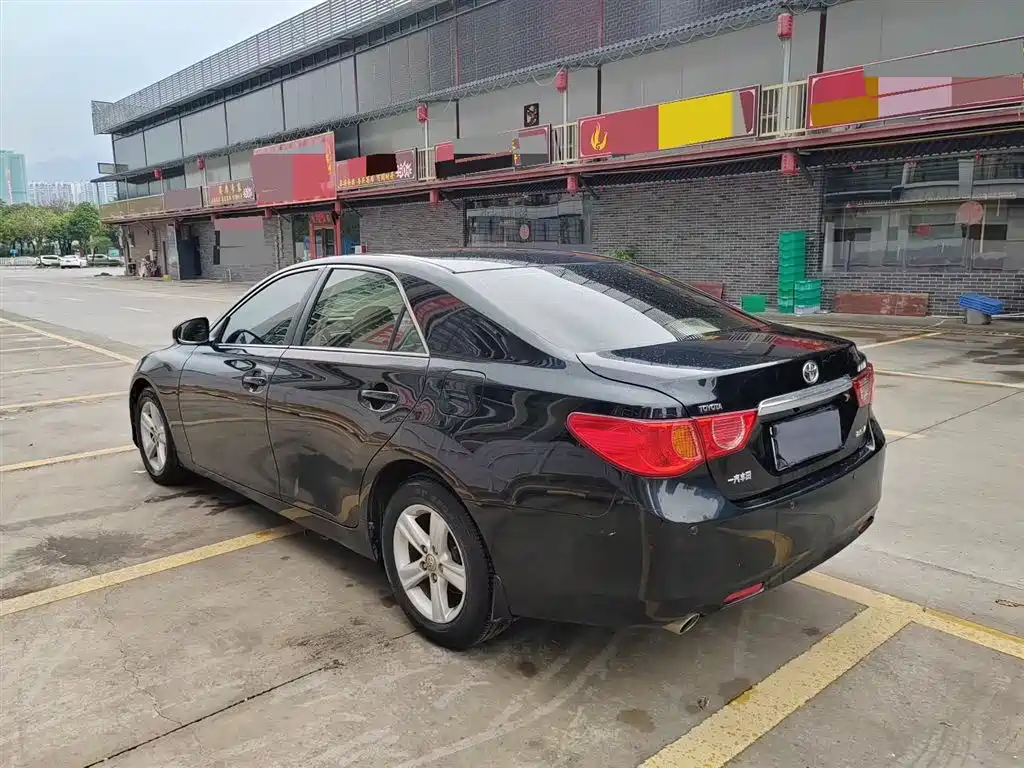 Toyota Reiz 2010 2.5S Elegance Elite Edition фото 9