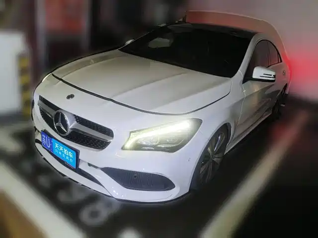 Mercedes-Benz CLA (Import) 2018 CLA 200 Fashion Edition — фото 1