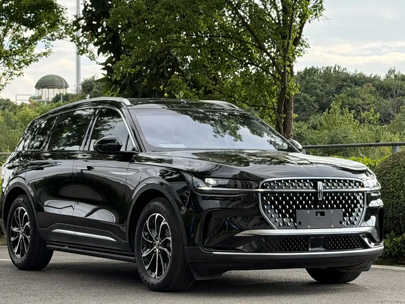LINCOLN NAVIGATOR