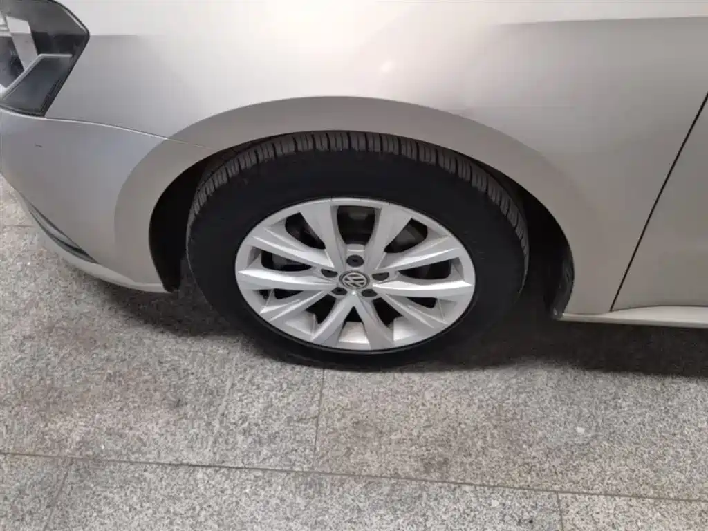Volkswagen Lavida 2017 230TSI DSG Comfort Edition фото 23