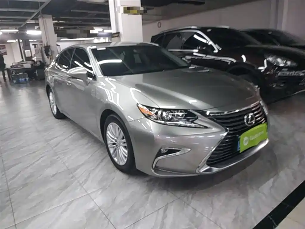 Lexus ES 2015 200 Elite Edition фото 4