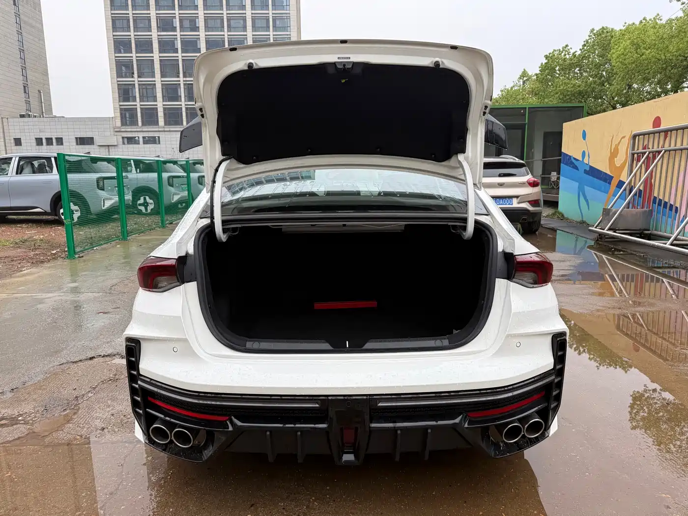 GAC Trumpchi Trumpchi Emkoo 2024 Model 400T Auto Shadow Leopard R PRO Edition фото 8