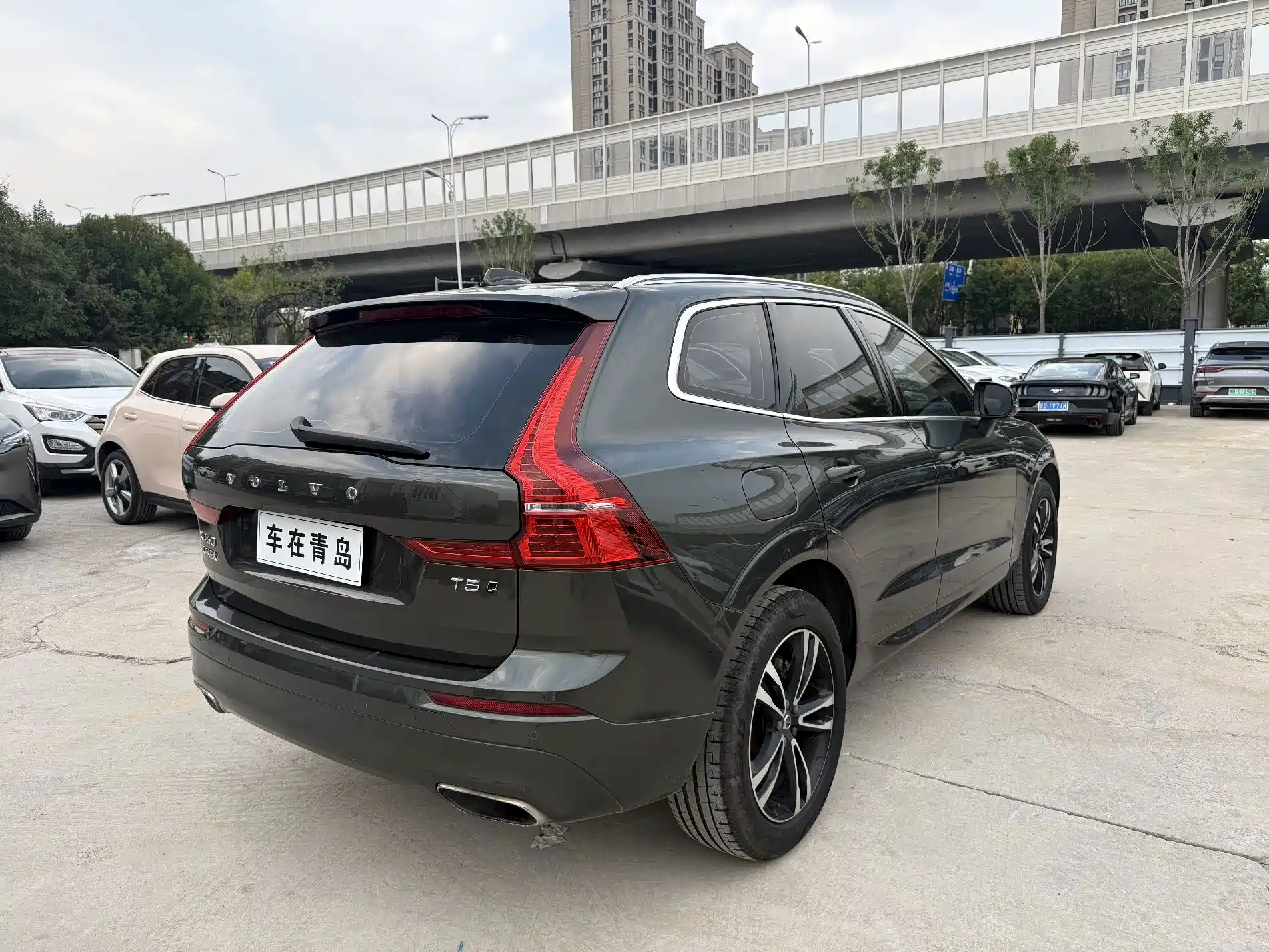 Фото 12 - Volvo XC60