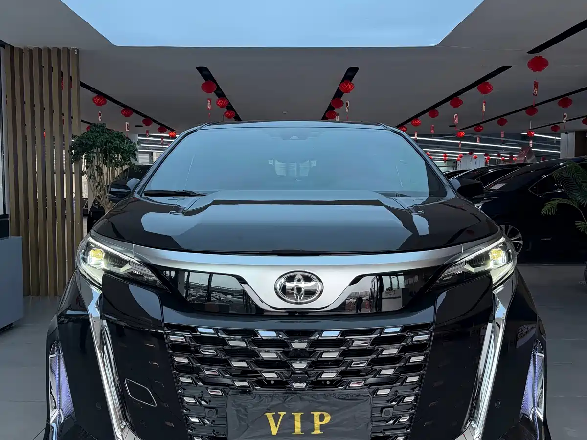 Toyota Sienna 2024 2.5L Hybrid Comfort Edition фото 3