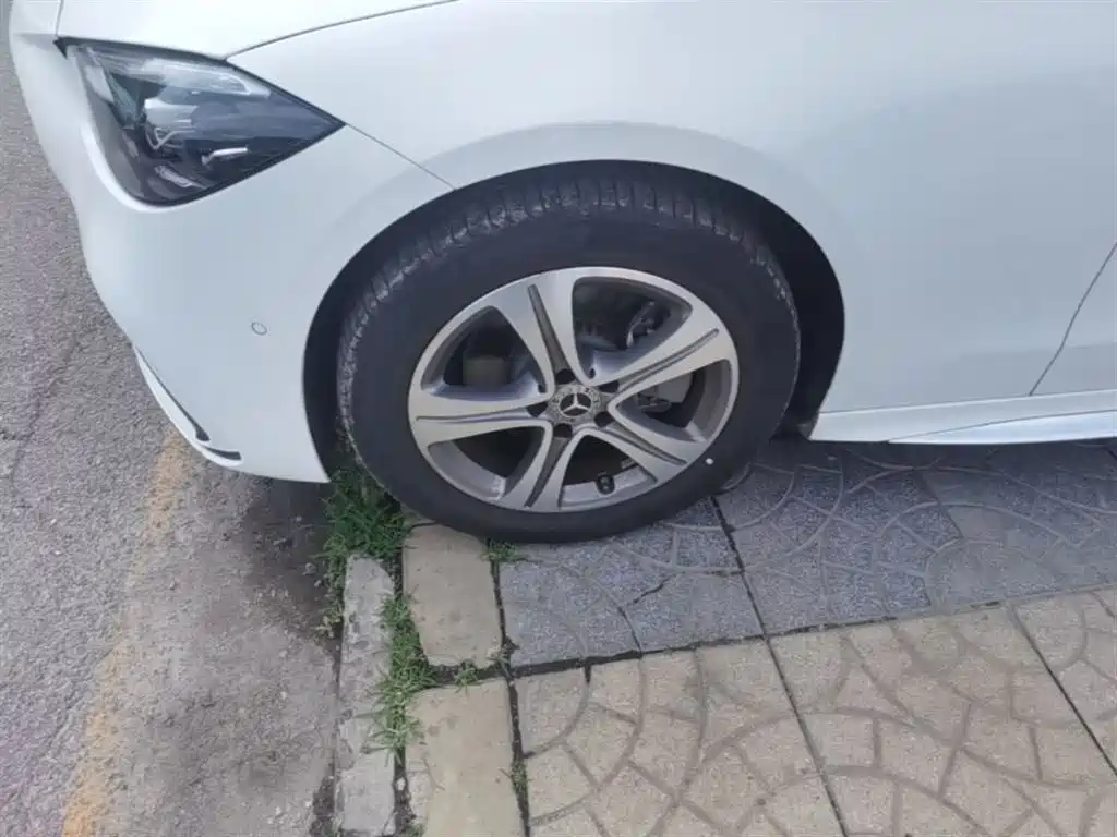 Mercedes-Benz C-Class 2022 C 200 L Sport Version фото 23