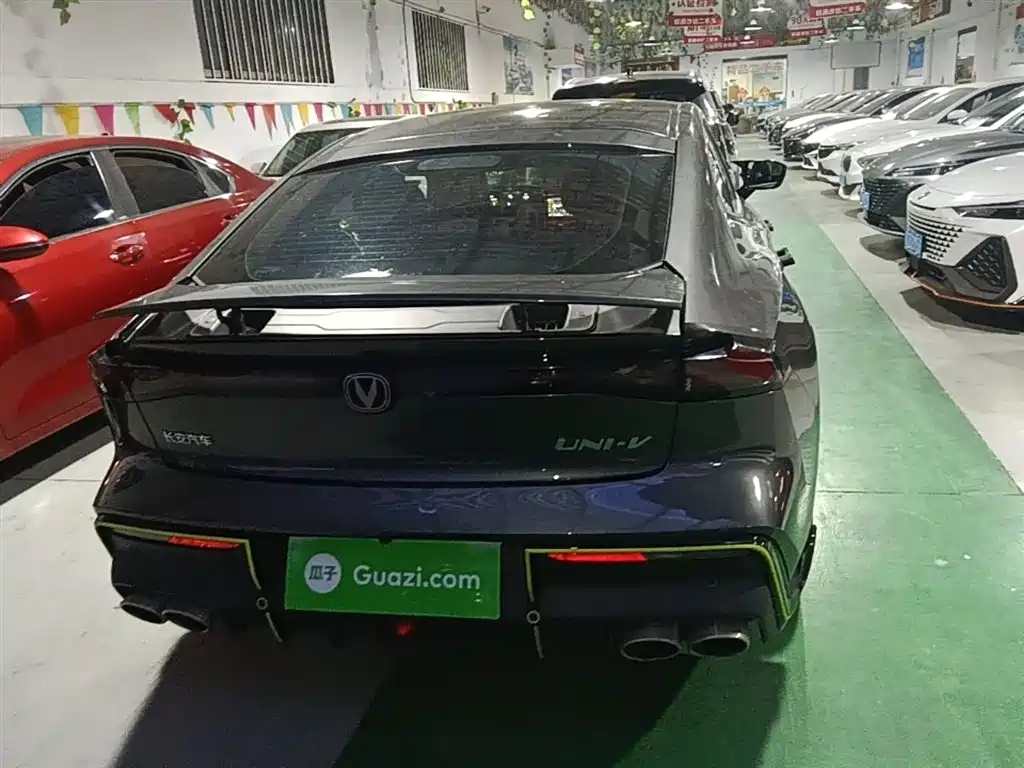 CHANGAN UNI-V