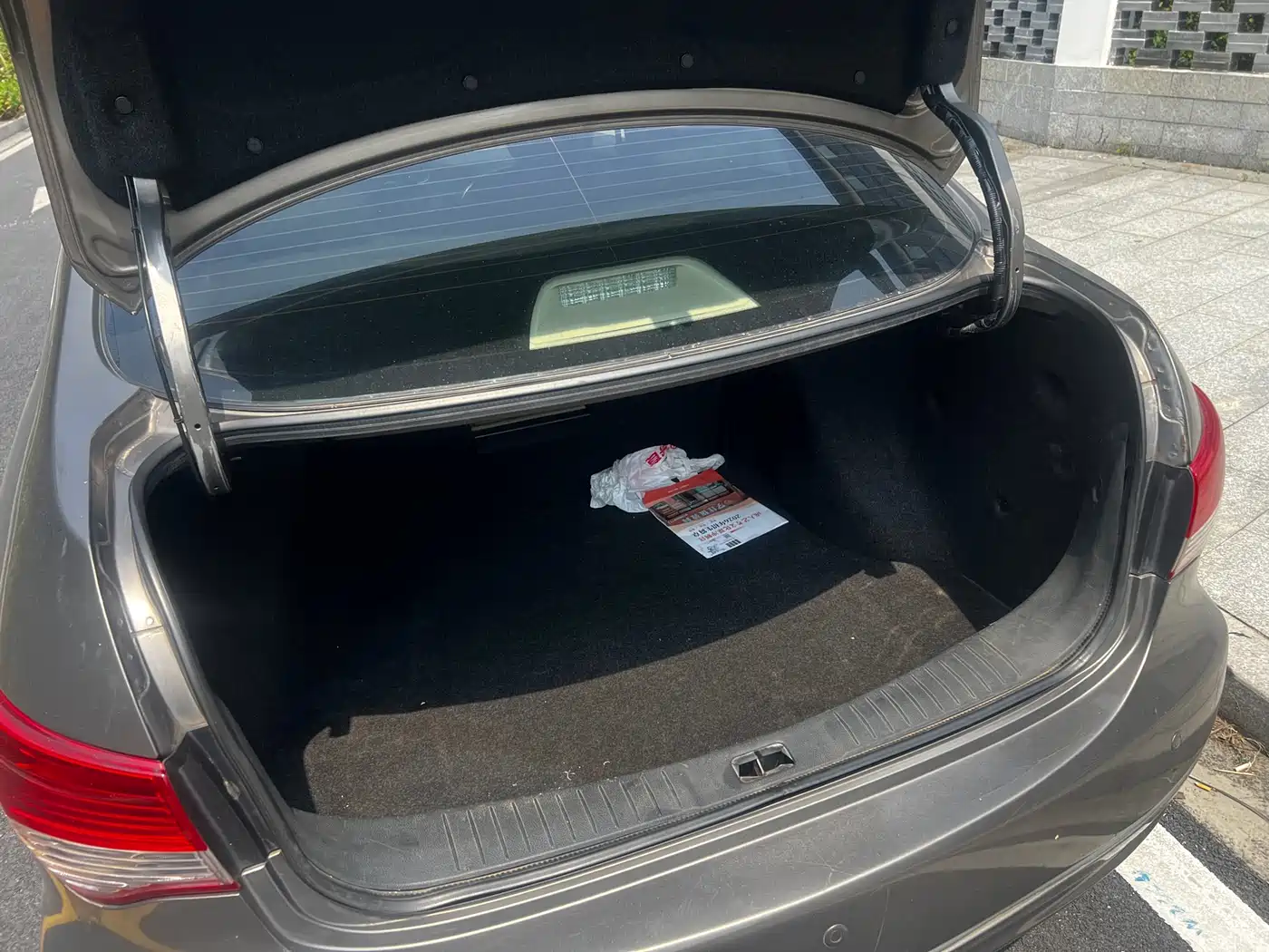 Nissan Sylphy 2010 2009 Model 1.6XL Automatic Luxury Sunroof Edition