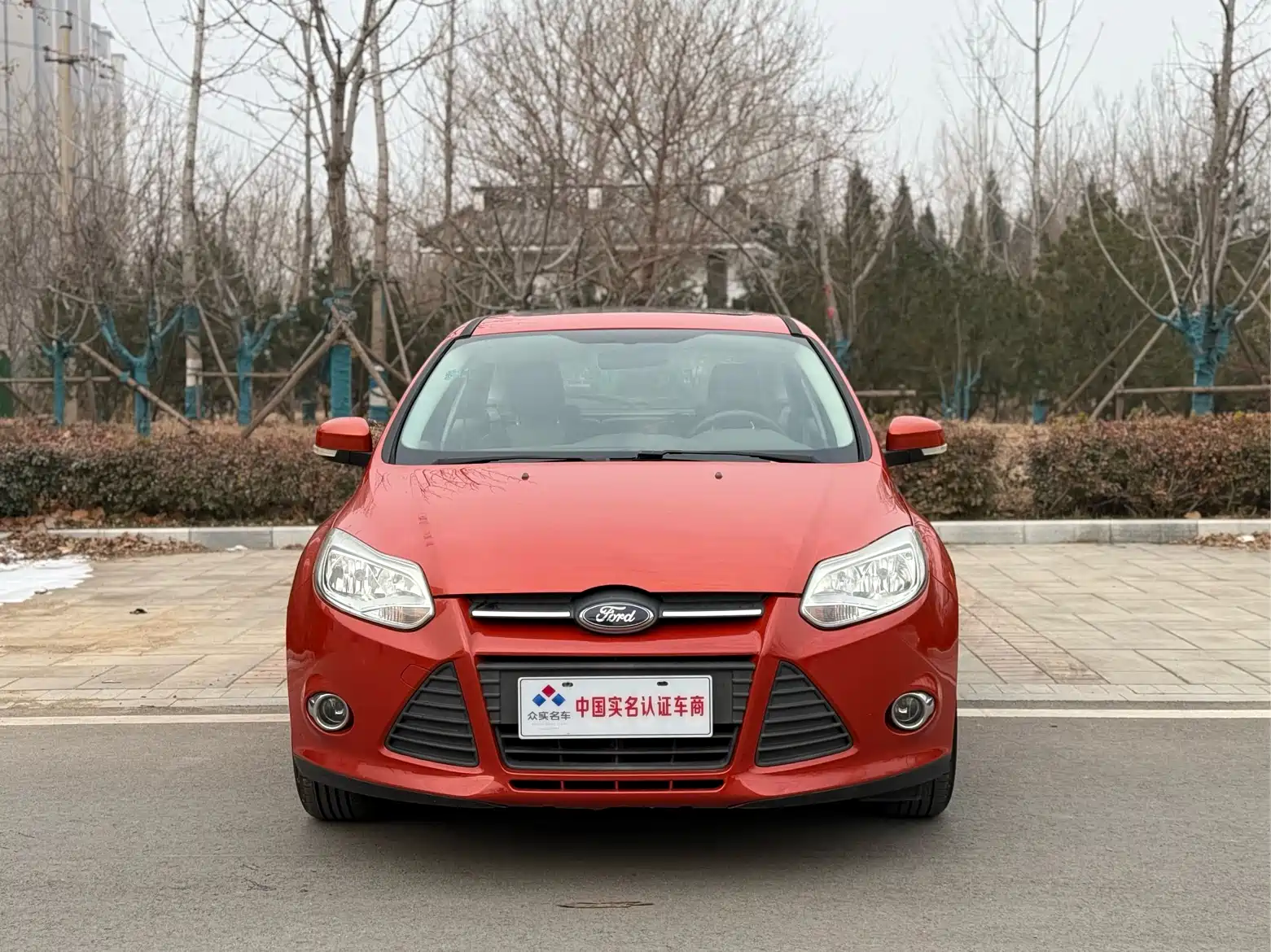 Фото 2 - Ford Focus