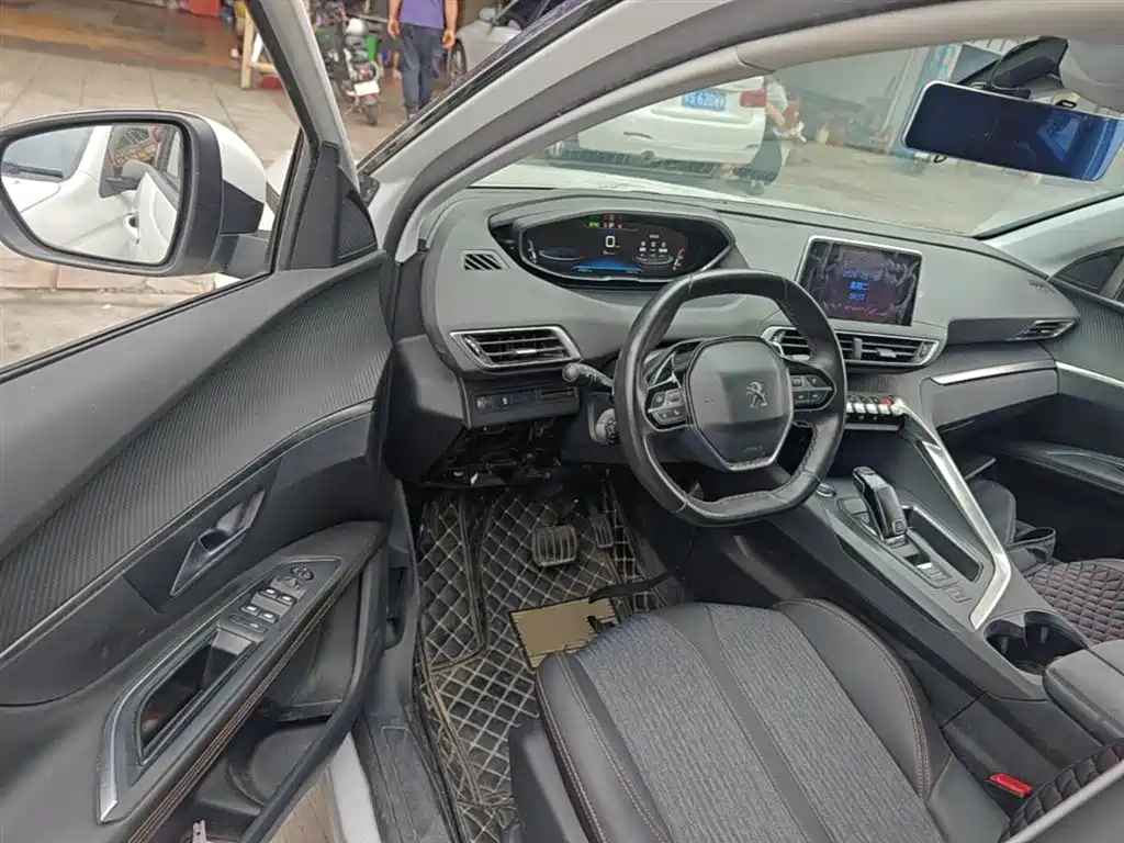 Peugeot 5008 2017 350THP 7-seat Elite Edition фото 16