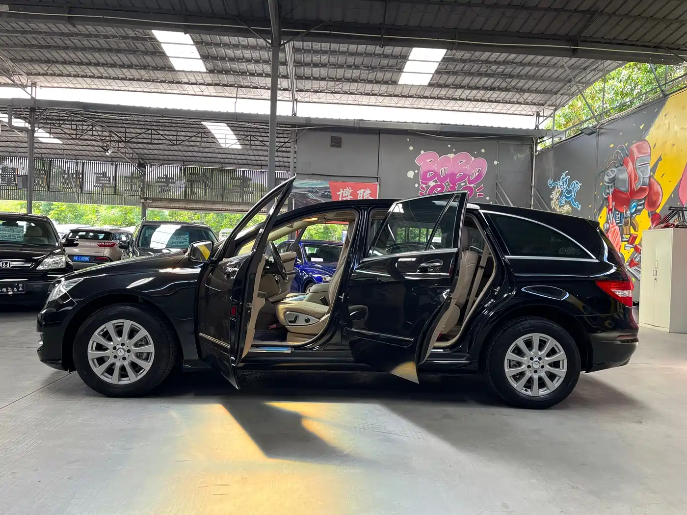 Mercedes-Benz R-Class 2011 R 350 L 4MATIC фото 4