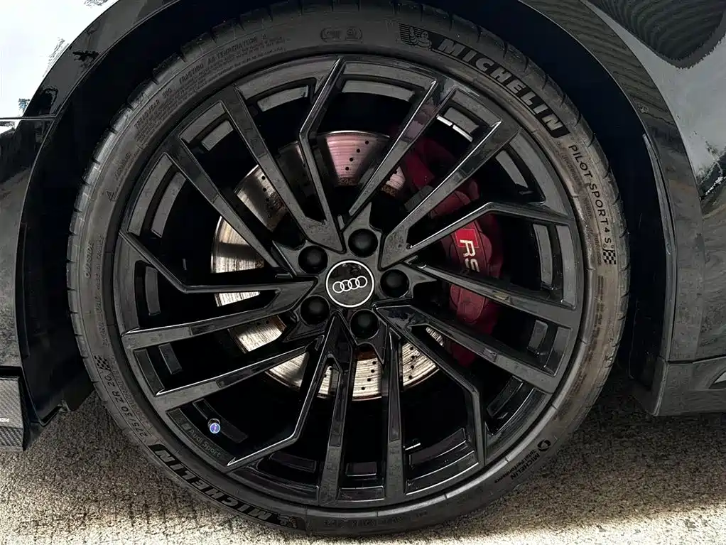 Audi RS 4 2021 RS4 Avant Dark Gold Edition фото 7