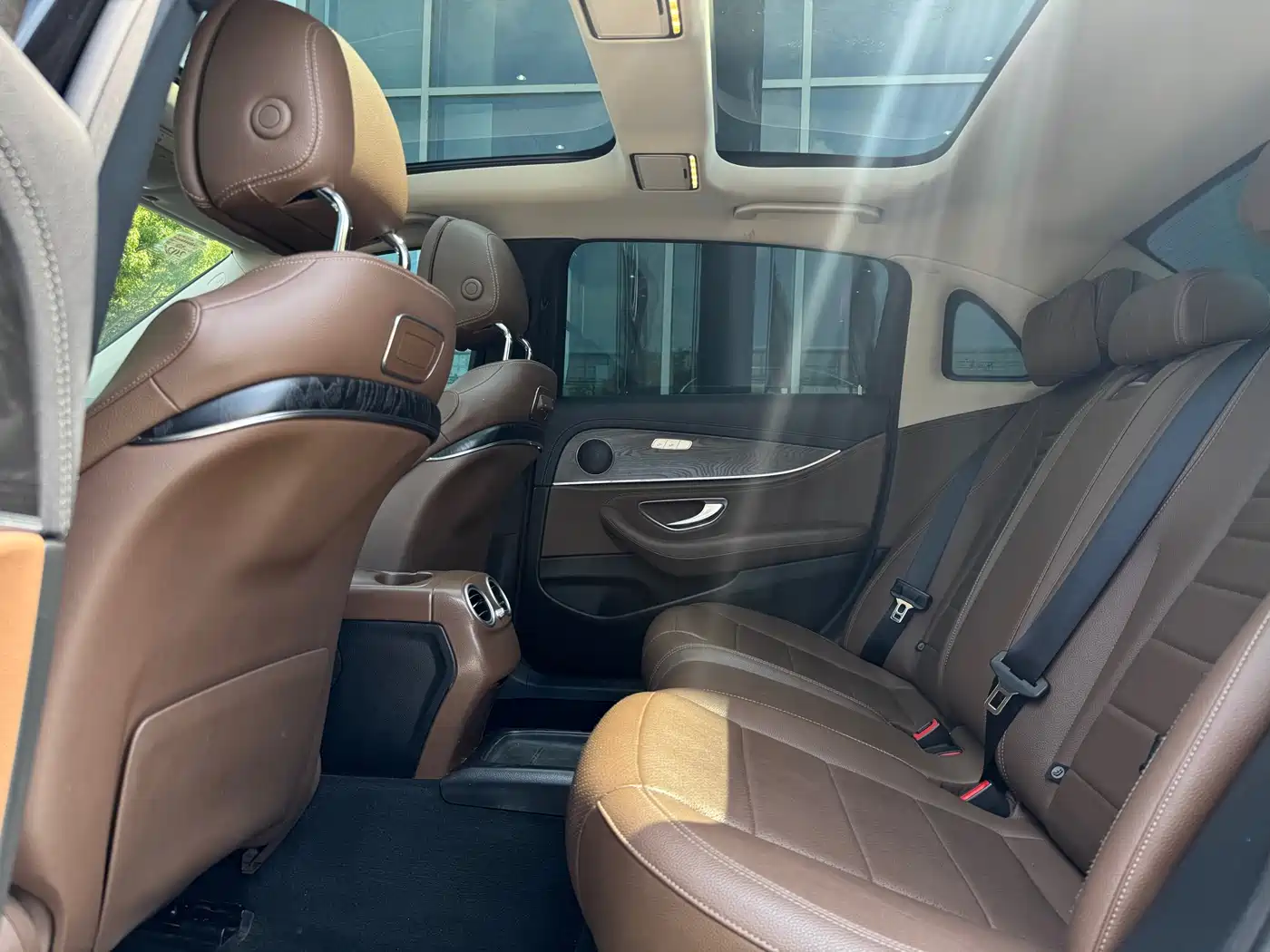 Mercedes-Benz E-Class 2018 Facelift E 300 L Sport Fashion фото 7