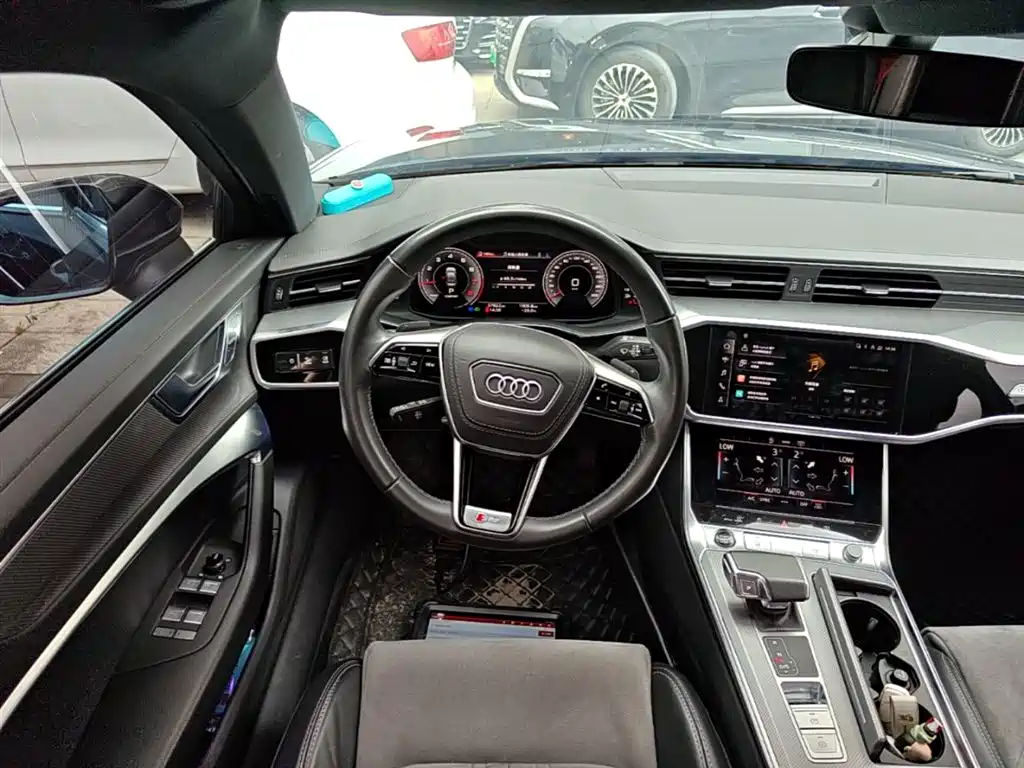 Audi A6L 2023 45 TFSI Premium Selection Dynamic фото 11
