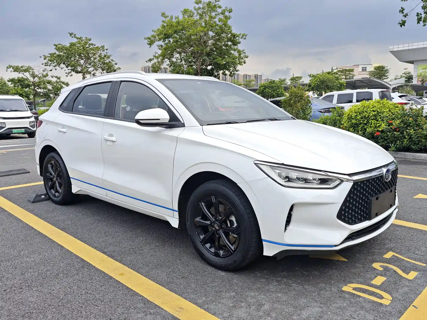 Фото 3 - BYD e2