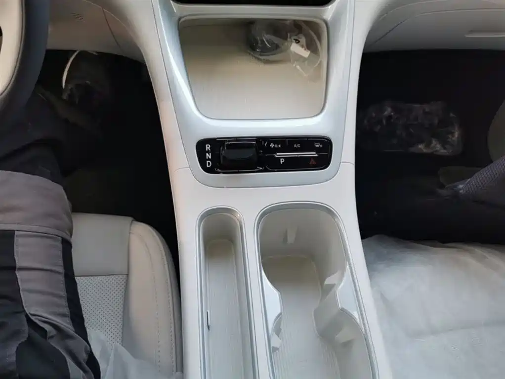 Geely Galaxy Starry Wish 2026 Edition 310km Youth Version фото 14