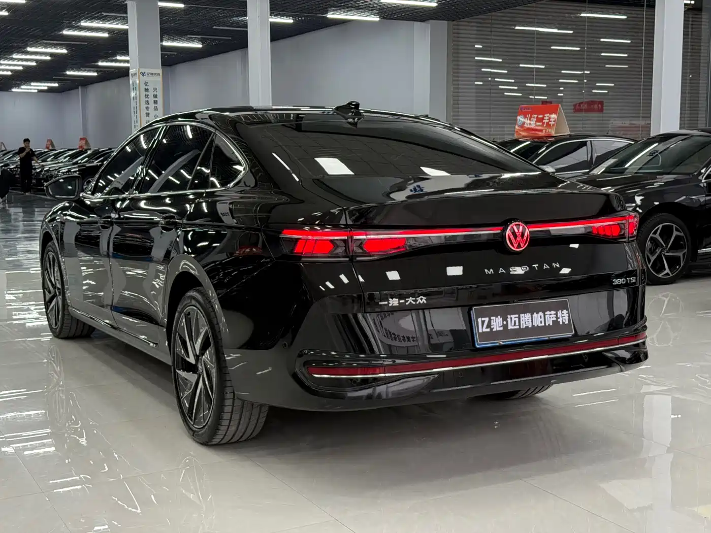 Volkswagen Magotan 2024 380TSI DSG Ultimate Edition фото 4