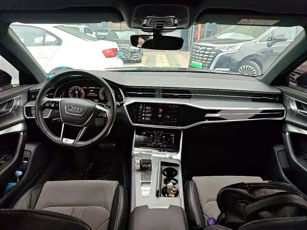 Audi A6L 2023 45 TFSI Premium Selection Dynamic фото 10