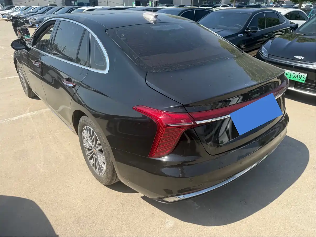Hongqi H5 2023 1.5T DCT Smart Connect Joy Edition фото 15