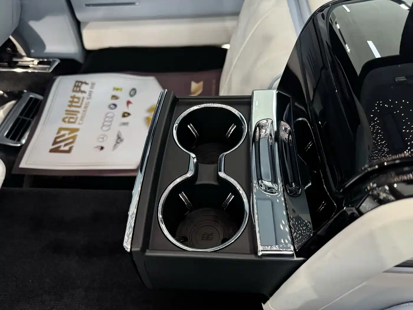 Rolls-Royce Phantom 2021 2018 6.7T Long Wheelbase Version