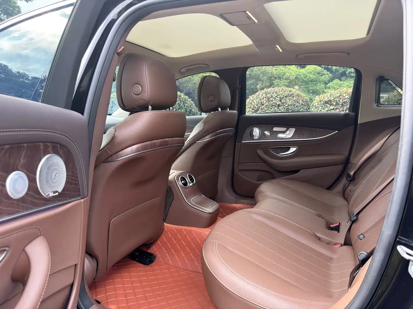 Mercedes-Benz E-Class 2021 E 300 L Luxury фото 10