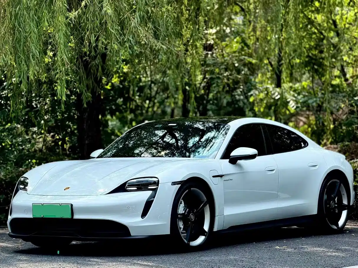 Porsche Taycan 2024 2022 Facelift Taycan