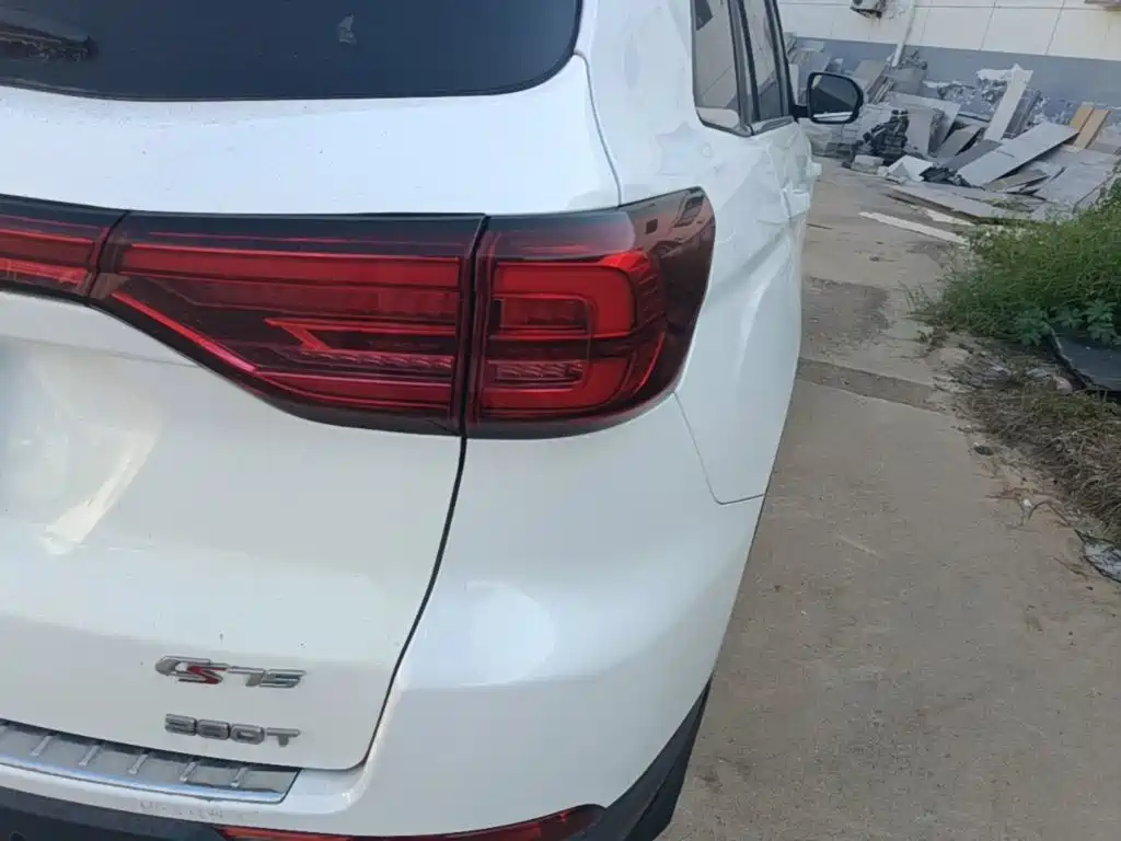 Фото 8 - Changan CS75
